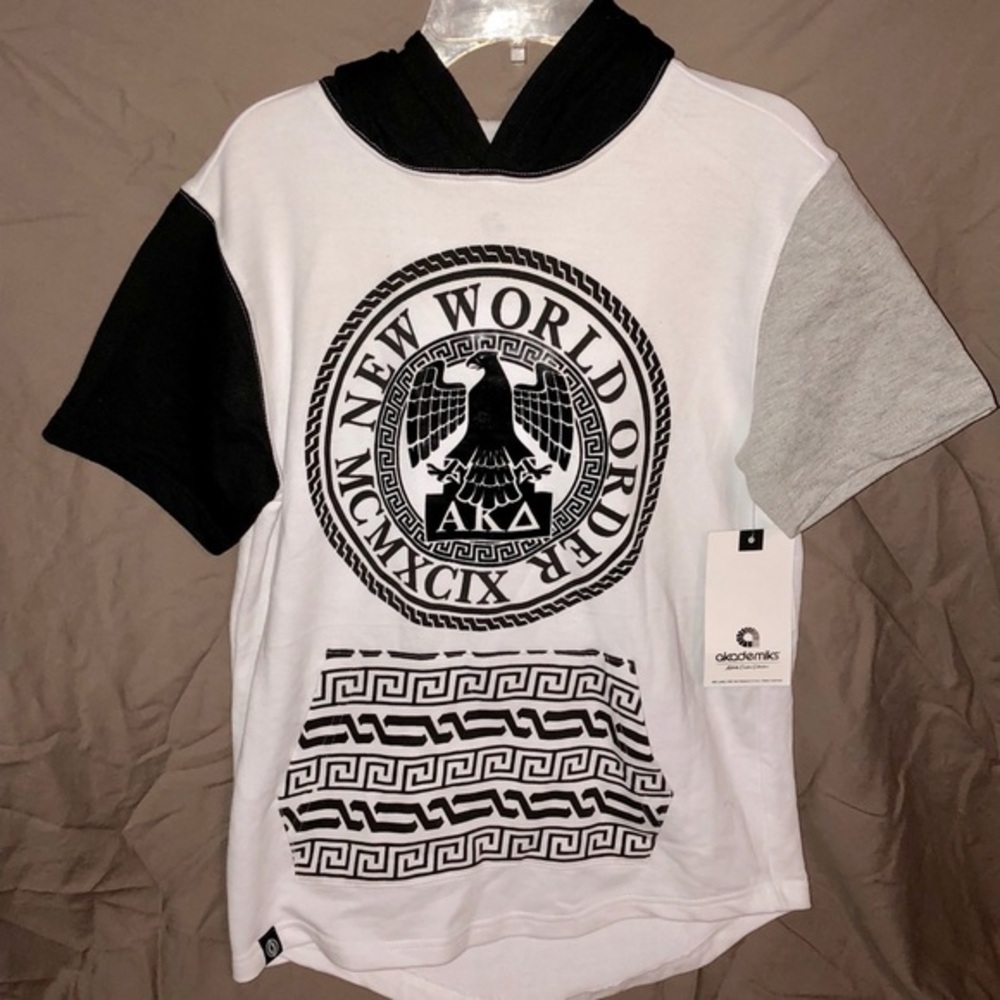 Akademiks Black & White Hoodie Boys 10-12 Med NWT